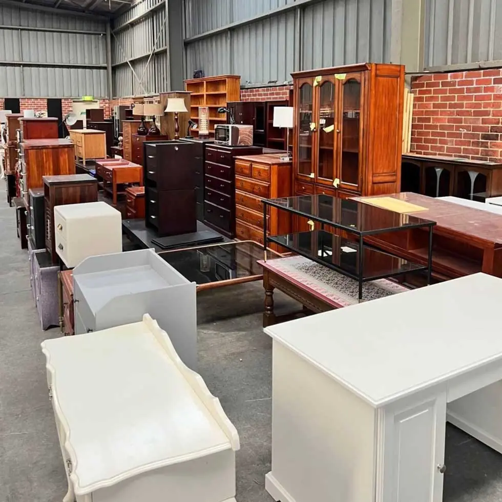 Furniture Removal (2) Furniture removal in Melbourne — The Junk Crew