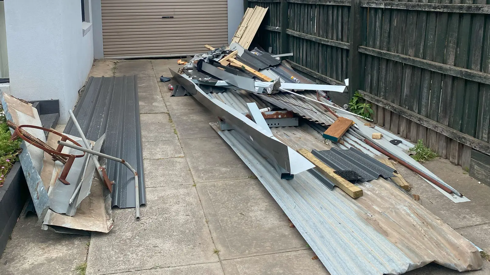 Commercial rubbish removal in Melbourne — The Junk Crew
