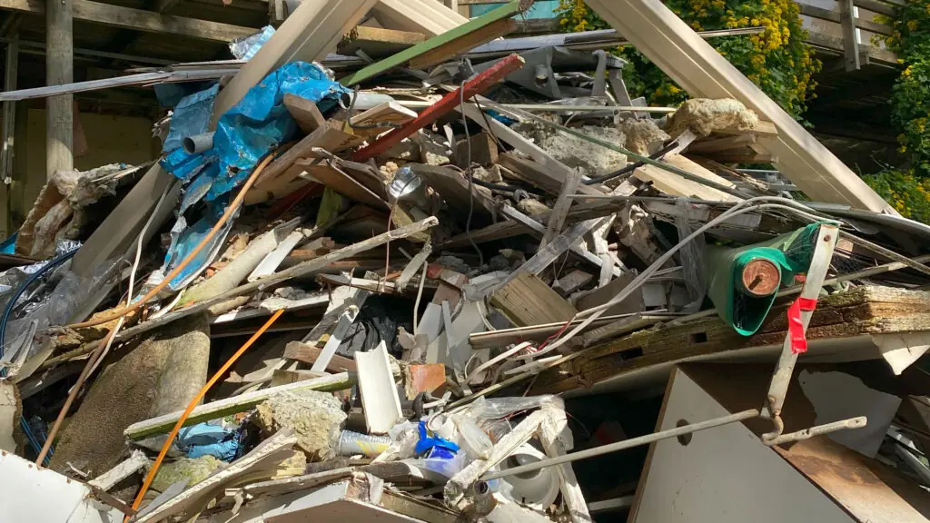 Commercial rubbish removal in Melbourne — The Junk Crew